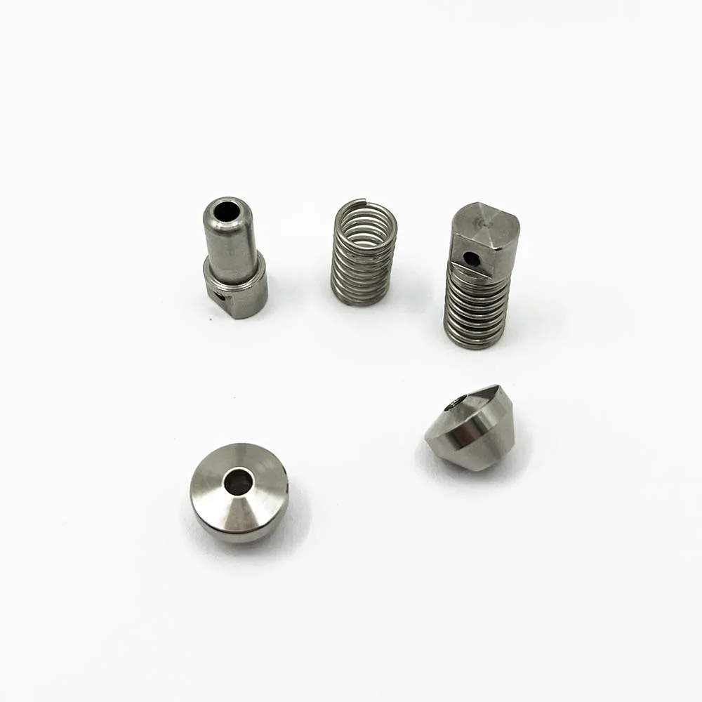 Выходная вставка для усилителя гидроабразивного резака струйной резки