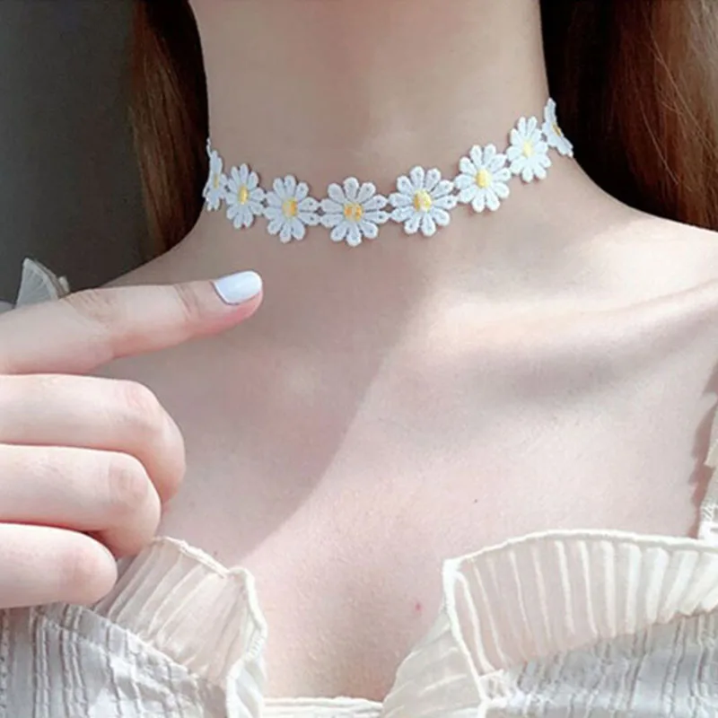 Small Daisy Choker Women's Lace Necklace Soft Sweet White Flower Neck Jewelry for Female Wedding Necklace Party Gift images - 6