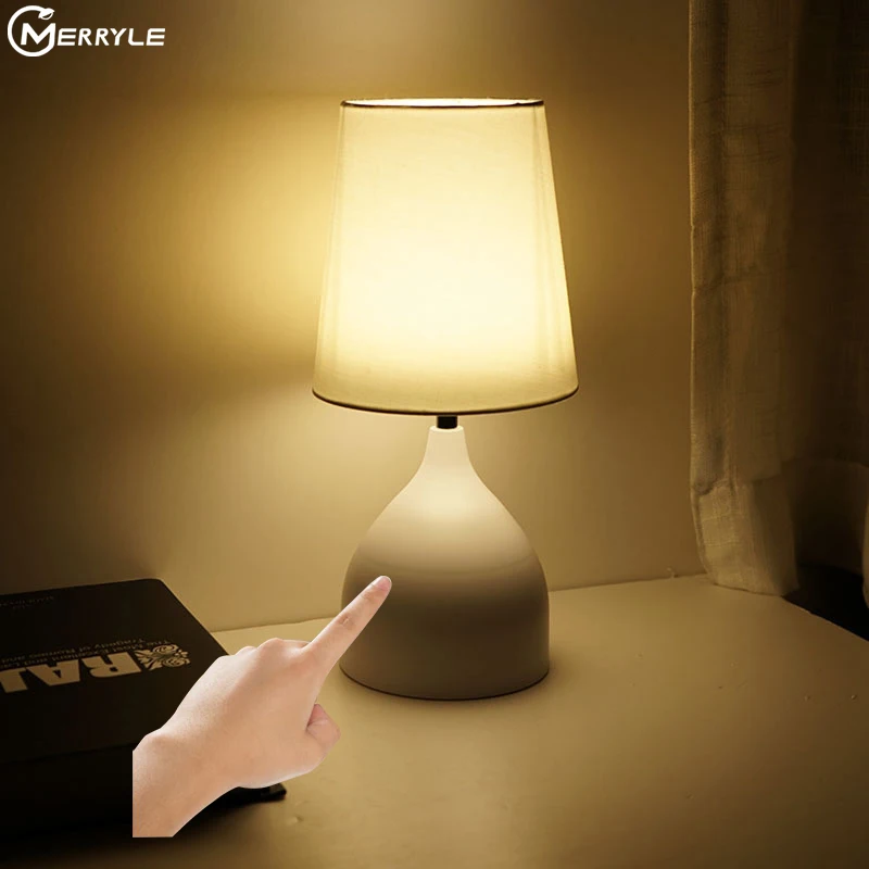 

Настольная лампа с сенсорным выключателем 3 Вт, приглушаемая прикроватная лампа в стиле ретро, светильник для чтения с сенсорным управление...