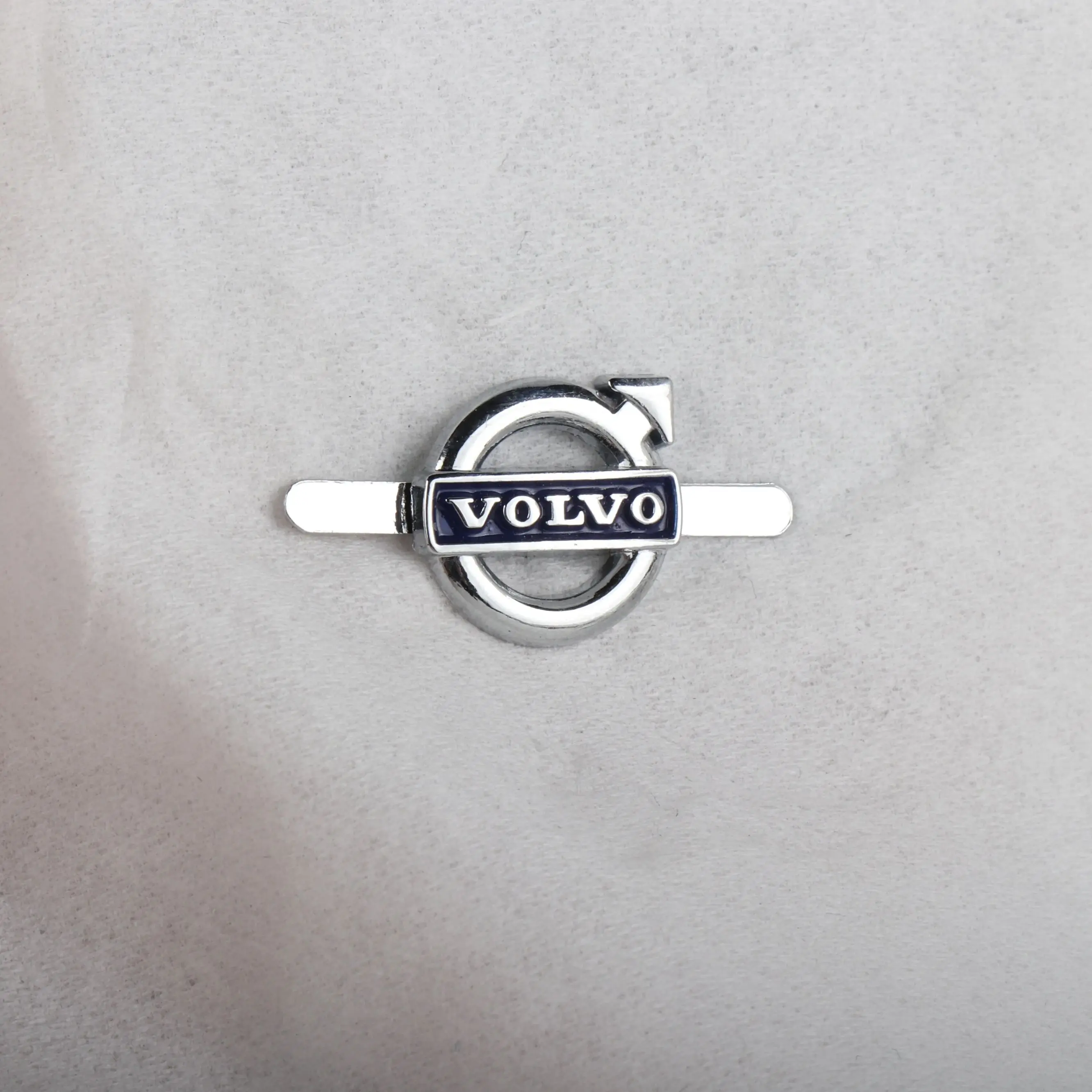 

3D металлический автомобильный Стайлинг, маленькая эмблема, значок, украшение, авторемонт, аксессуары для Volvo Rdesign S40 S60 S80 V40 V50 V70 V90 XC30 V80
