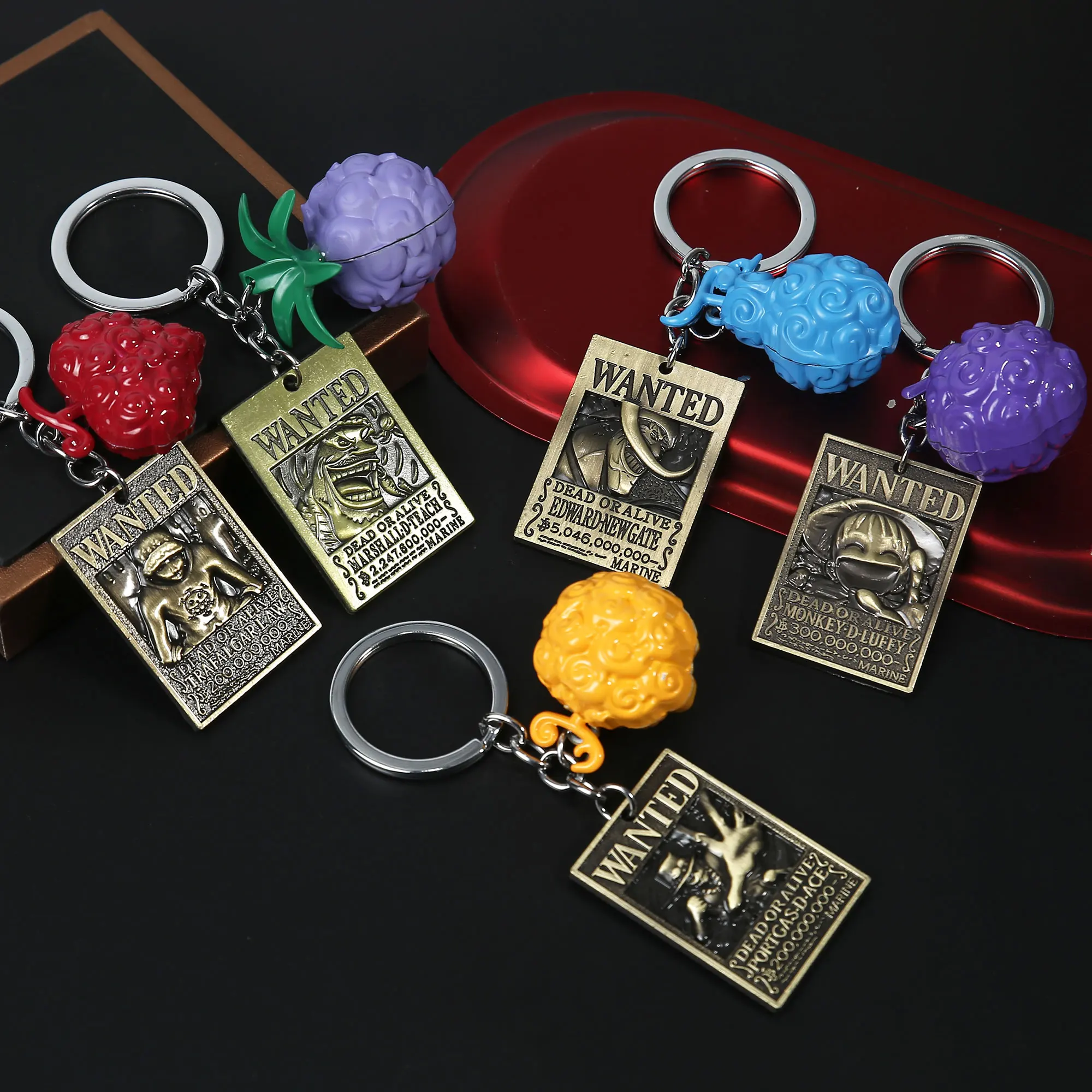 

Anime Whitebeard Luffy Ace Keychain Devil Fruit Mera Shock Fruit Skull Cosplay One Piece Holder Pendant Jewelry Accessories