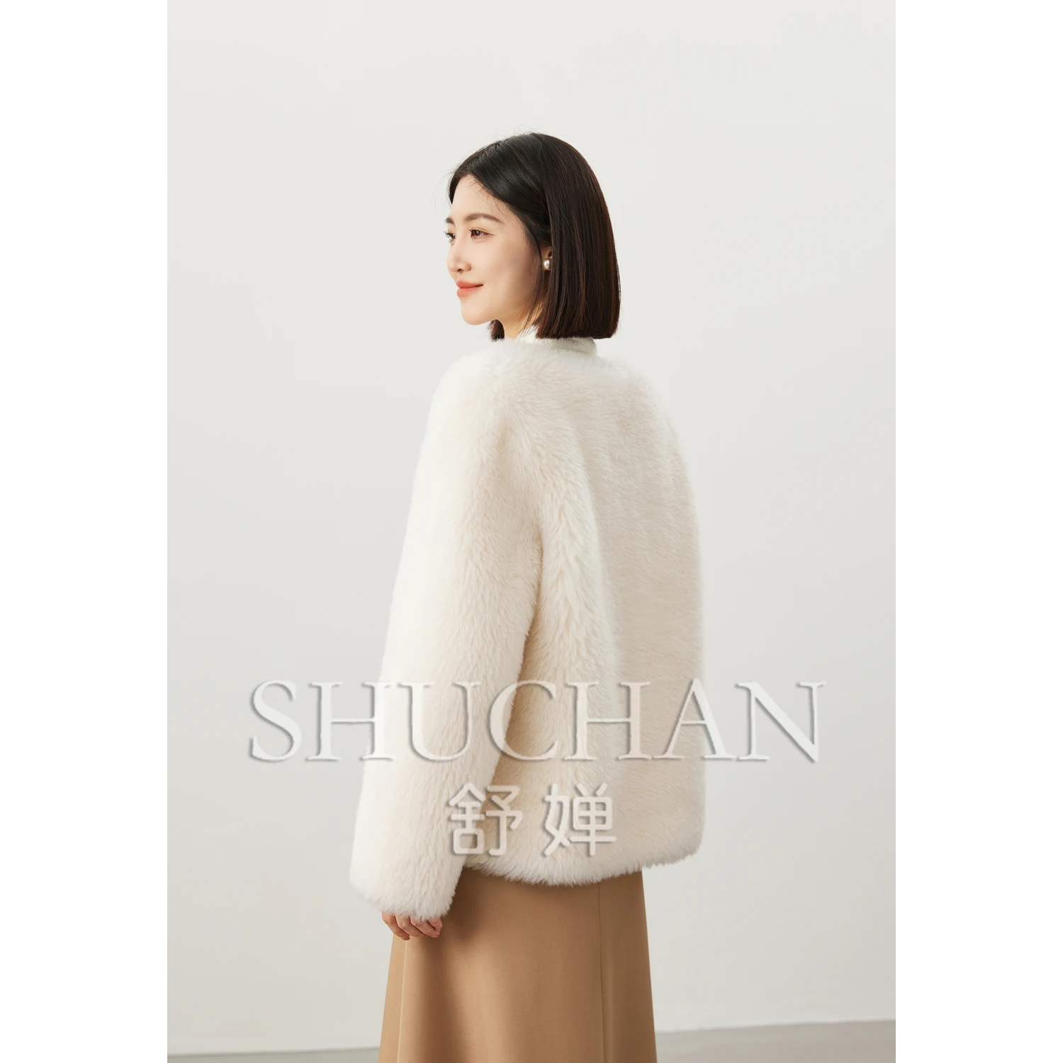 Рисунок 3 - Женское зимнее пальто из 100%-ной шерсти