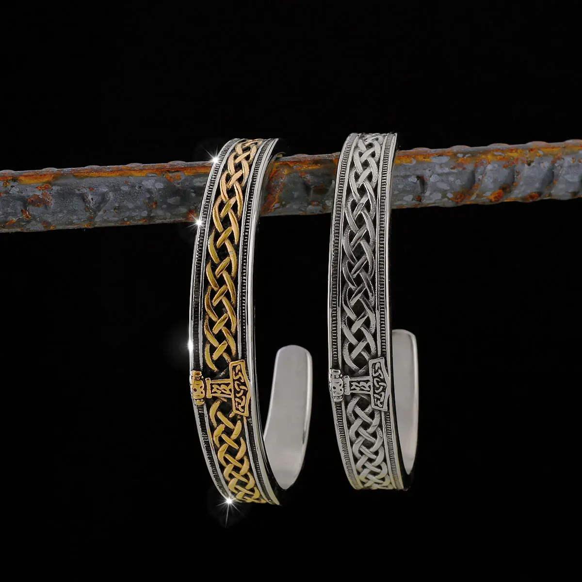 

Men's Viking Valknut Bracelet Stainless Steel Hip Hop Vintage Arm Ring Bracelet Celtic Knot Amulet Jewelry Gift Wholesale