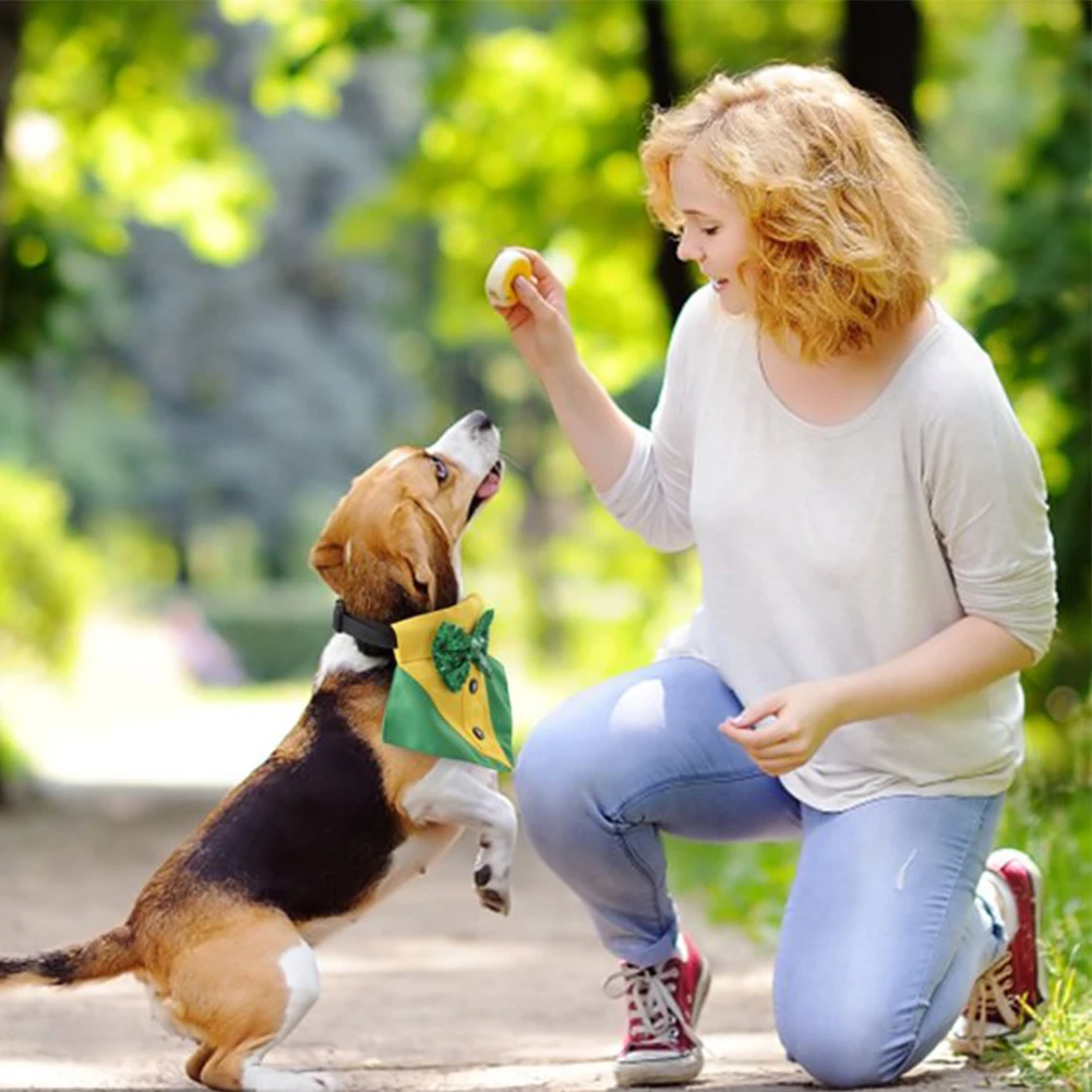 

Оригинальный Регулируемый шарф треугольной формы для собаки