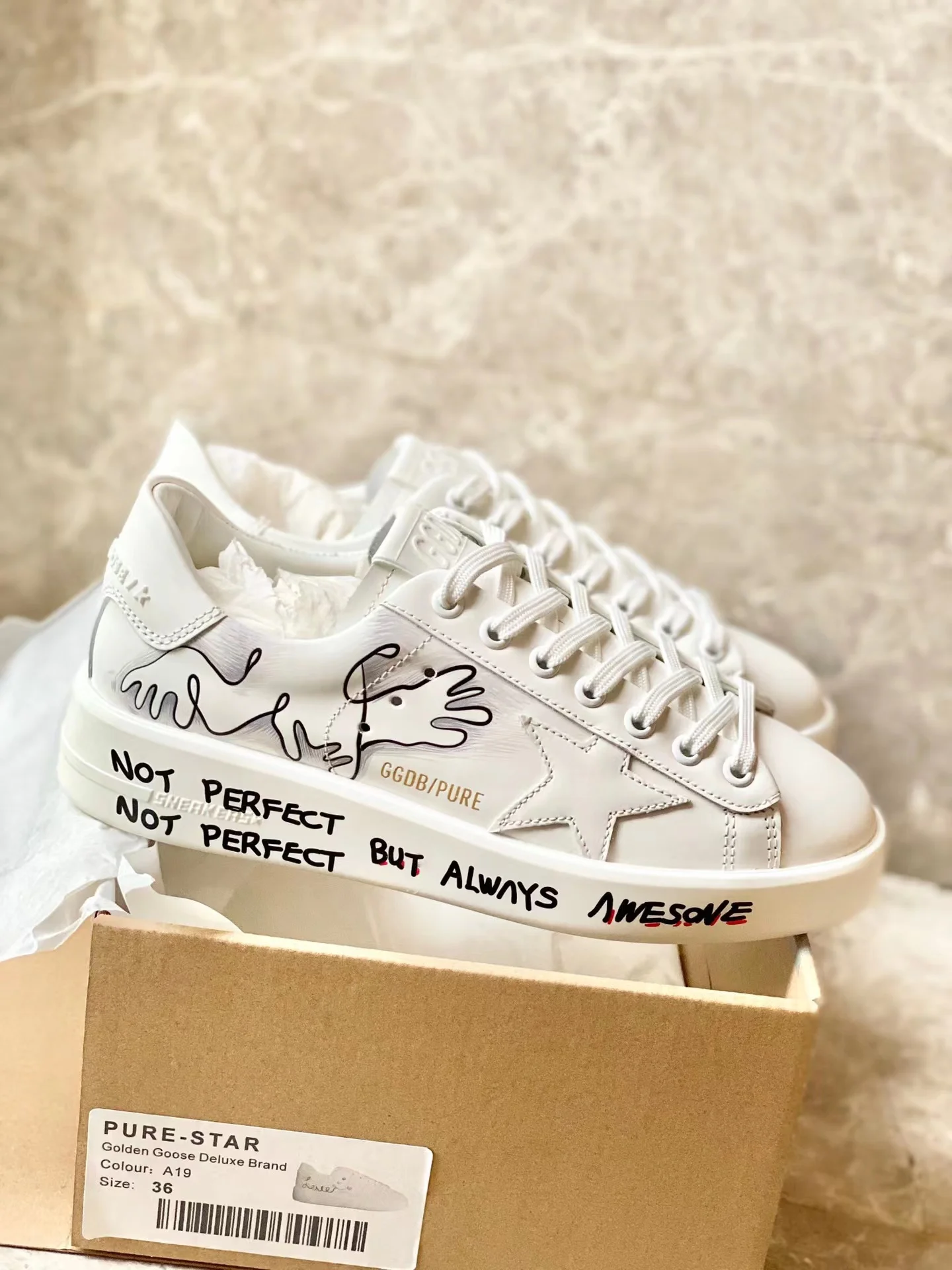 

Обувь в основном мягкая и комфортная, обувь также имеет функцию защиты от загрязнений, сестры не пропустят!