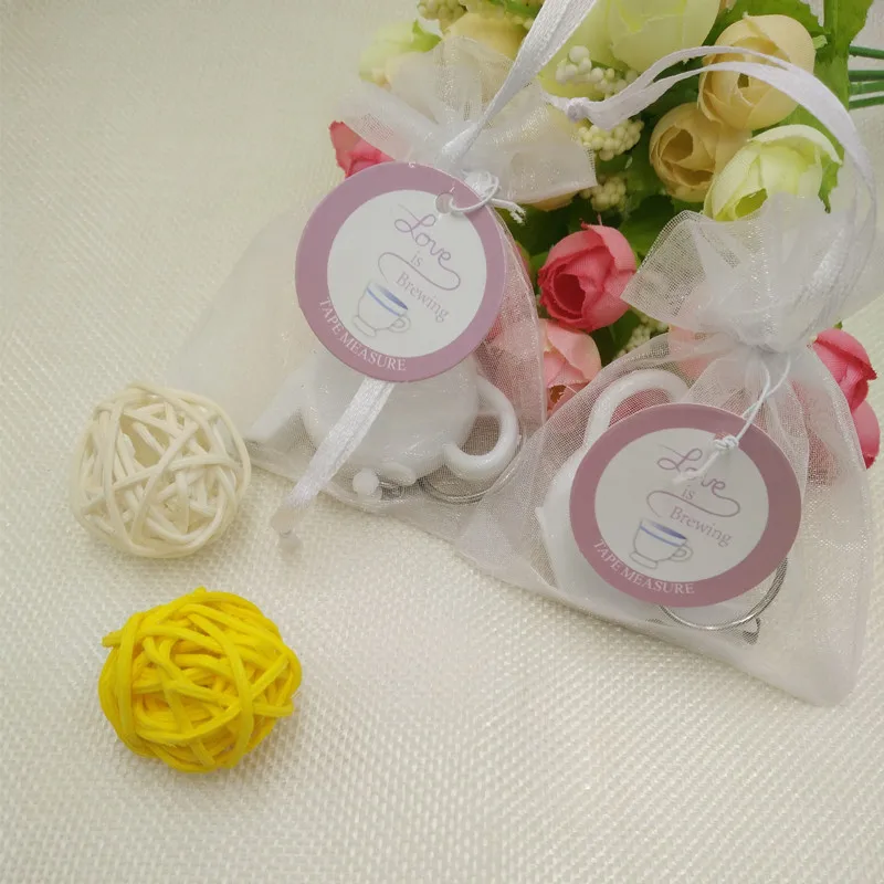12pcs Cheapest Wedding Favors and Gift Love is Brewing Teapot Measuring Tape Keychain Party Favor Souvenir