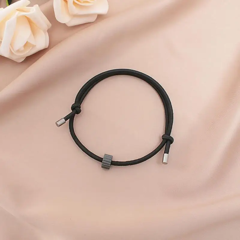 Автомобильный браслет с разрывом окон со сломанным стеклом и веревкой простой в