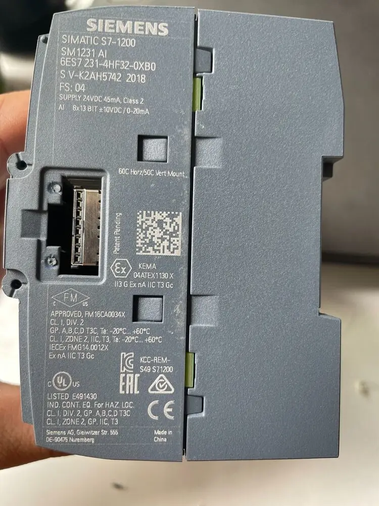 SIMATIC S7-1200 8AI 6ES7231-4HF32-0XB0 6ES7 231-4HF32-0XB0