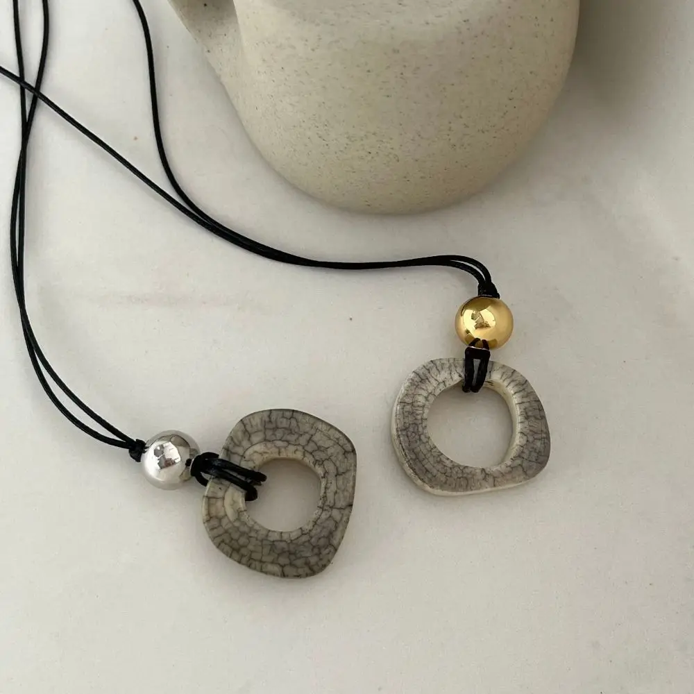 Модное ажурное ожерелье из натуральной верблюжьей кости квадратное в стиле бохо