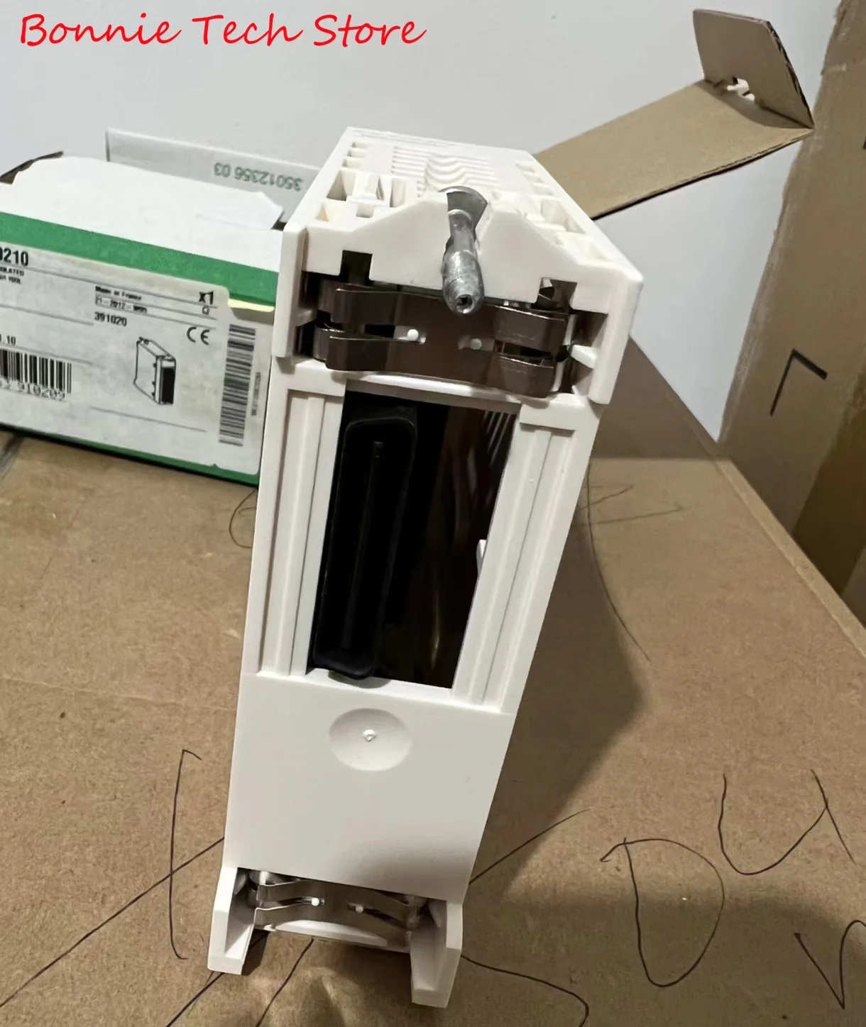 BMXAMO0210 для модуля изолированного аналогового вывода Schneider X80 — 2 выхода