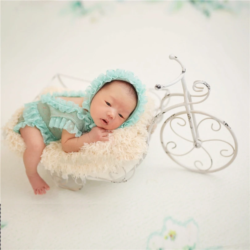 Рисунок 2 - Реквизит для фотосъемки новорожденных Dvotinst