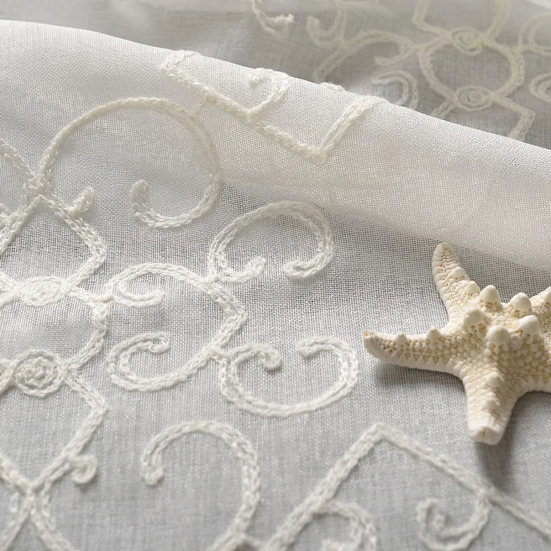 Белая прозрачная занавеска с вышивкой для полотенец спальни простая