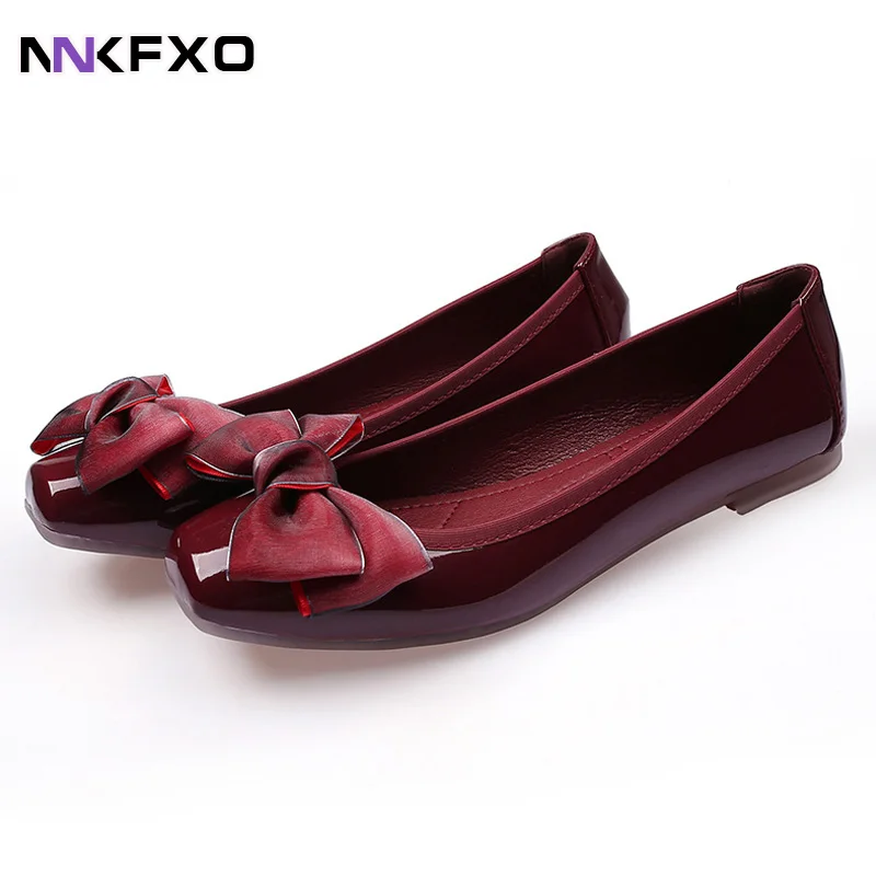 

Bean Shoes Women's 2023 New Square Toe Plus Size Flat Shoes Women's Bow Bright Flat Shoes Soft-soled High Quality Leather Shoes