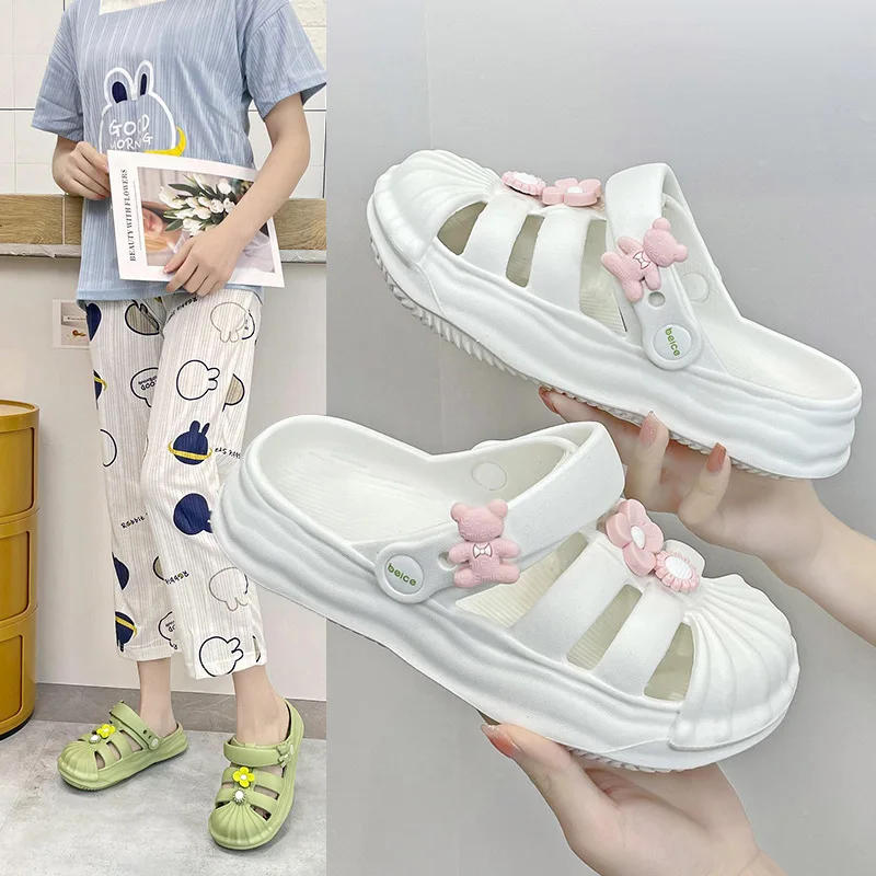 Girls Lovely Flowers Garden Shoes 2023 New Summer Women Hole Shoes Thicken Sole Soft EVA Outdoor Slides Ladies Beach Sandals