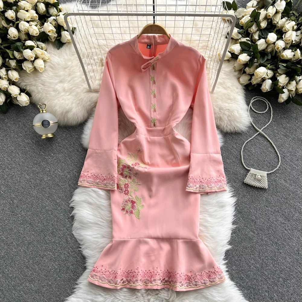 

Spring 2022 New Fashion Women's Retro Embroidery Flower Ruffle Fishtail Dress Long Sleeve Elegant OL Party Dresses