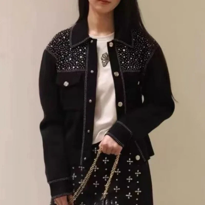 

Женская осенне-зимняя трикотажная куртка с лацканами