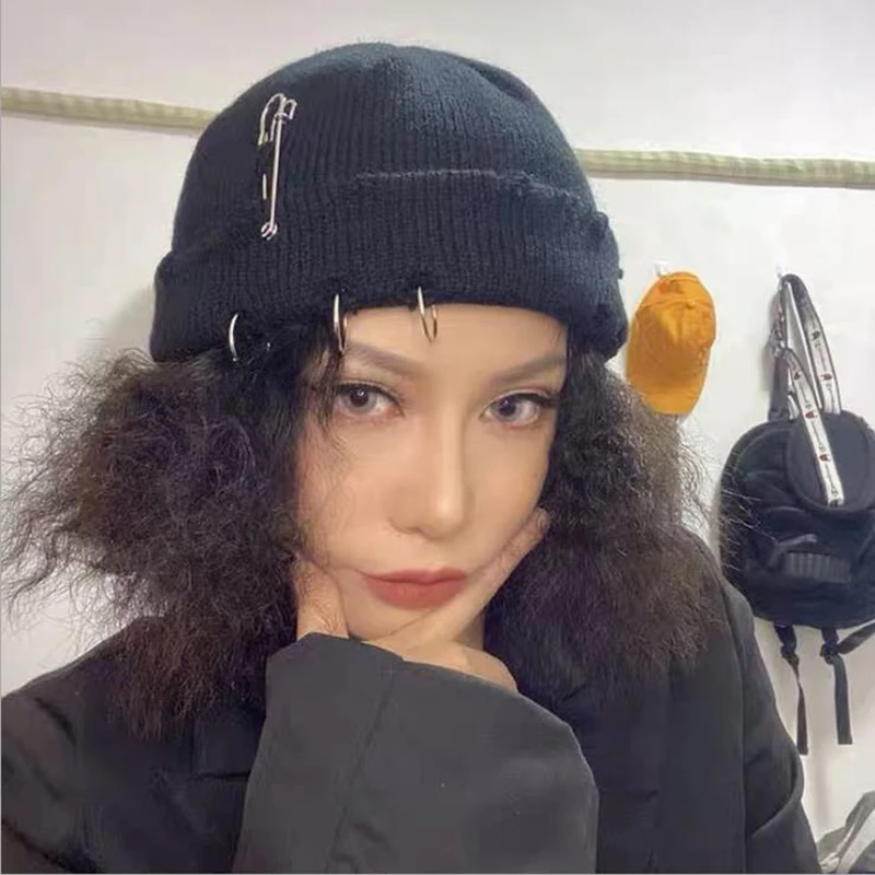 

Autumn Hip Hop Beanies Unisex Basic Cap Winter Punk Harajuku Hole Skullies Women Warm Fashion Knitted Hat