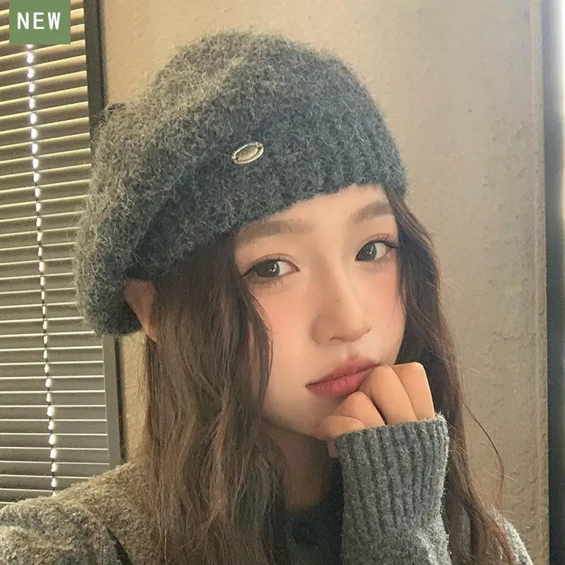 Однотонный вязаный берет