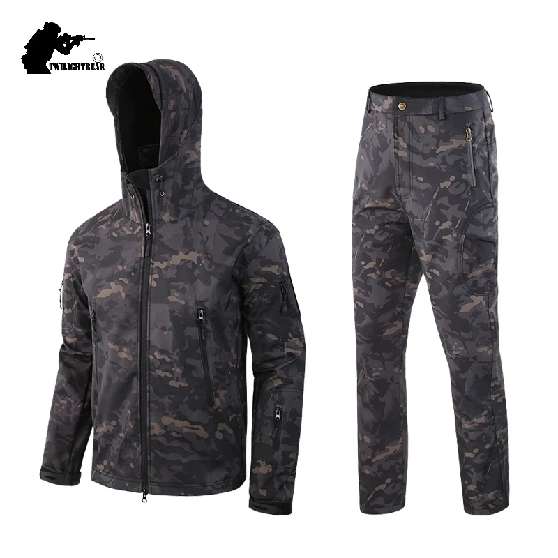 Походная одежда мужская. Holster костюм мужской утепленный скаут соты серые 50/182-188. Тактическая флисовая куртка 7. Тактические костюмы флис. Флисовая куртка 5.