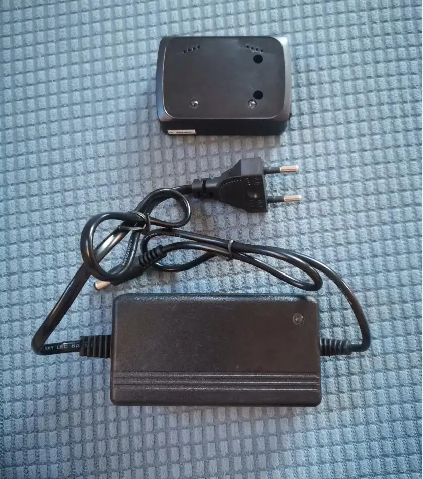 

WLtoys Balance Charger 2S 3S 7.4V 11.1V double charge