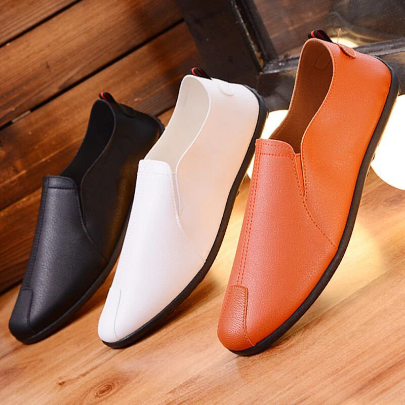 

New Spring Men Casual Shoes Loafers Old Peking Shoes Man Fashion Flat Soft Driving Footwear Lightweight Male Peas Shoes Loafers