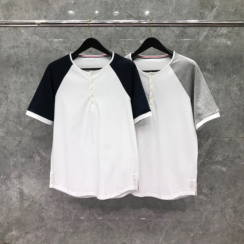 

Футболка TB THOM мужская с V-образным вырезом, простая Свободная Повседневная рубашка с короткими рукавами, Однотонная футболка в Корейском ст...