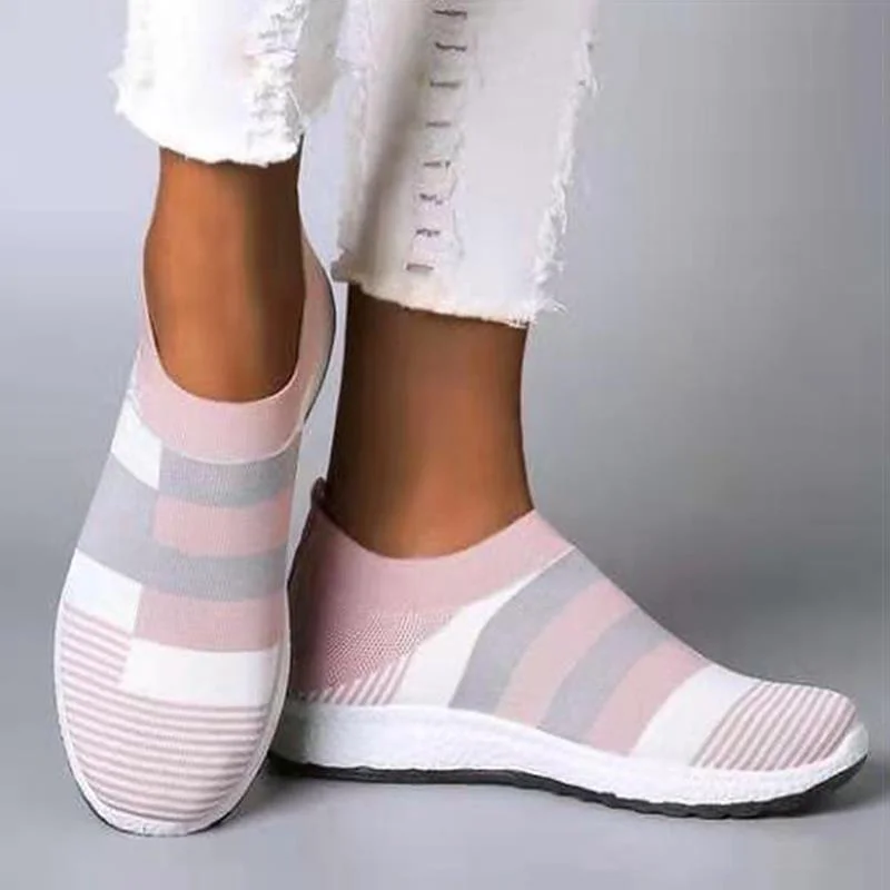

Women Vulcanized Shoes Casual Women Sneakers Slip On Flats Shoes Women High Quality Plus Size 42 Walking Flats