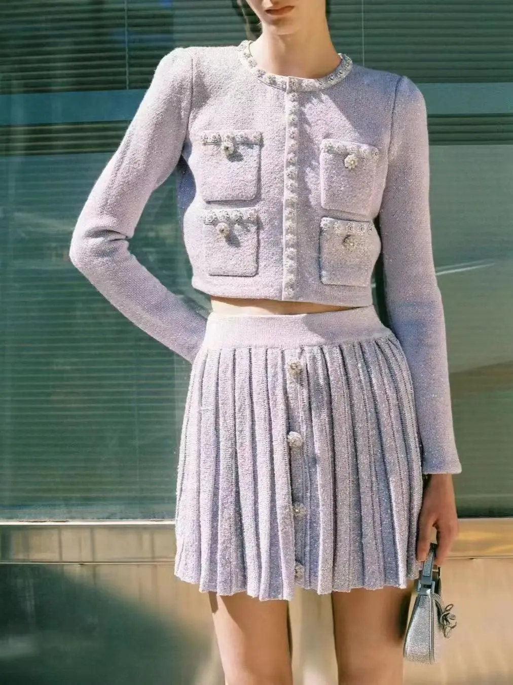 

Женский однобортный трикотажный комплект с блестками, облегающая короткая куртка с длинным рукавом и круглым вырезом, плиссированная трапециевидная мини-юбка с высокой талией, 2023