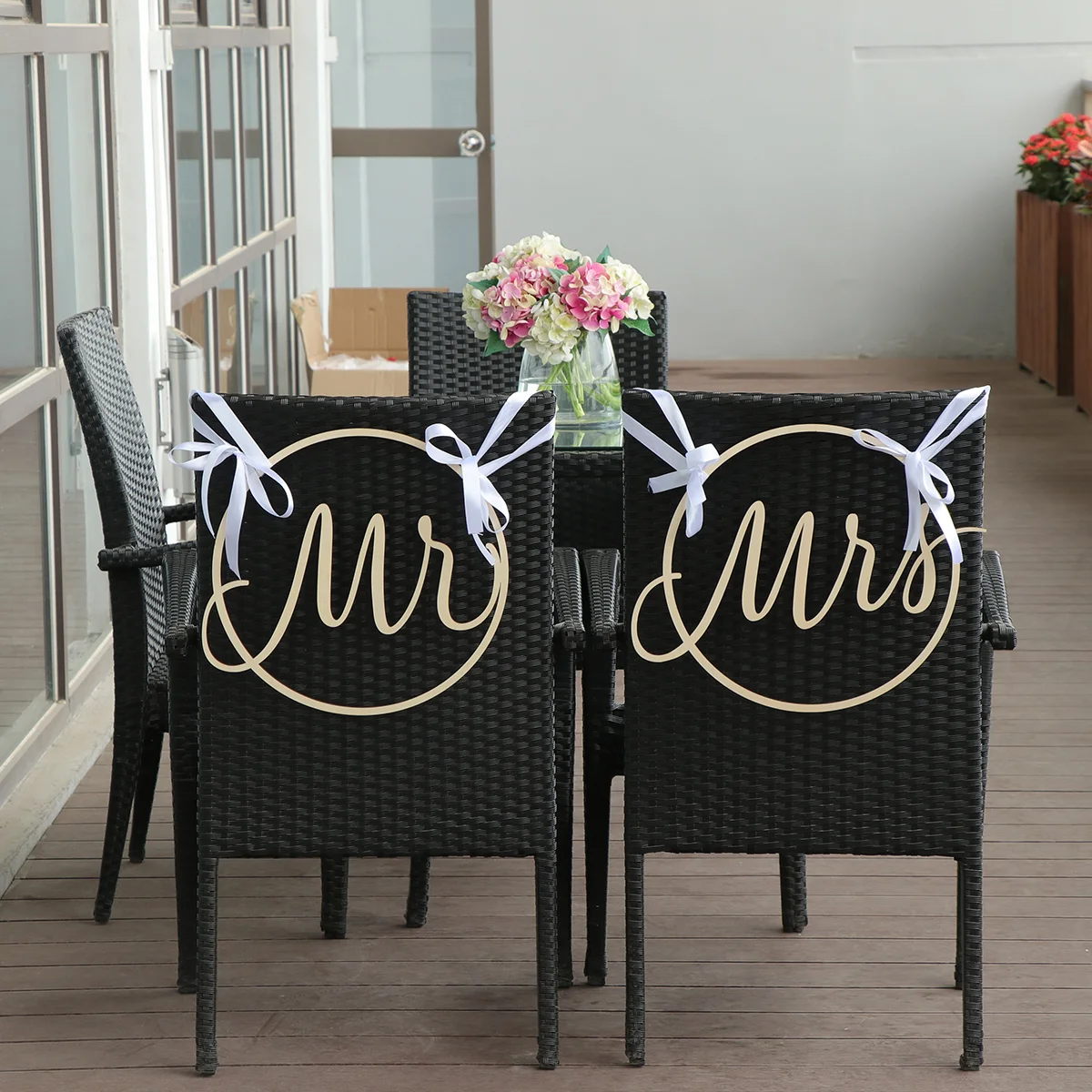

2 шт. Свадебный деревянный знак Mrs на стул, полый круглый стул с флагом, украшение для свадебной вечеринки