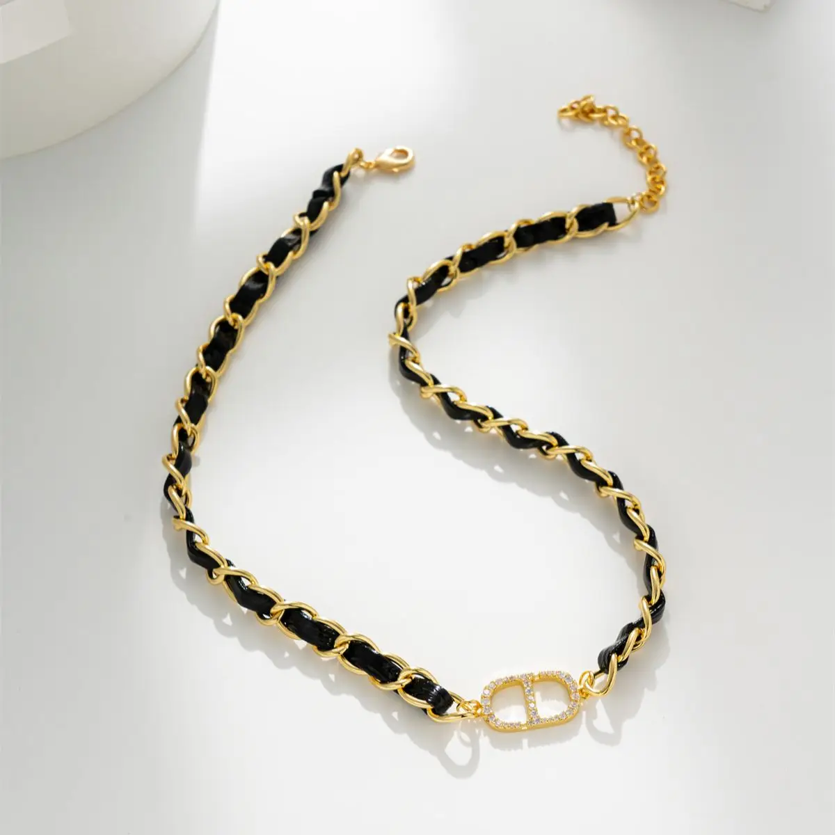 

New Choker Pig Nose Necklace for Women Charms Long Manual Weave Leather Chain Necklaces Fashion Brand Jewelry Wholesale