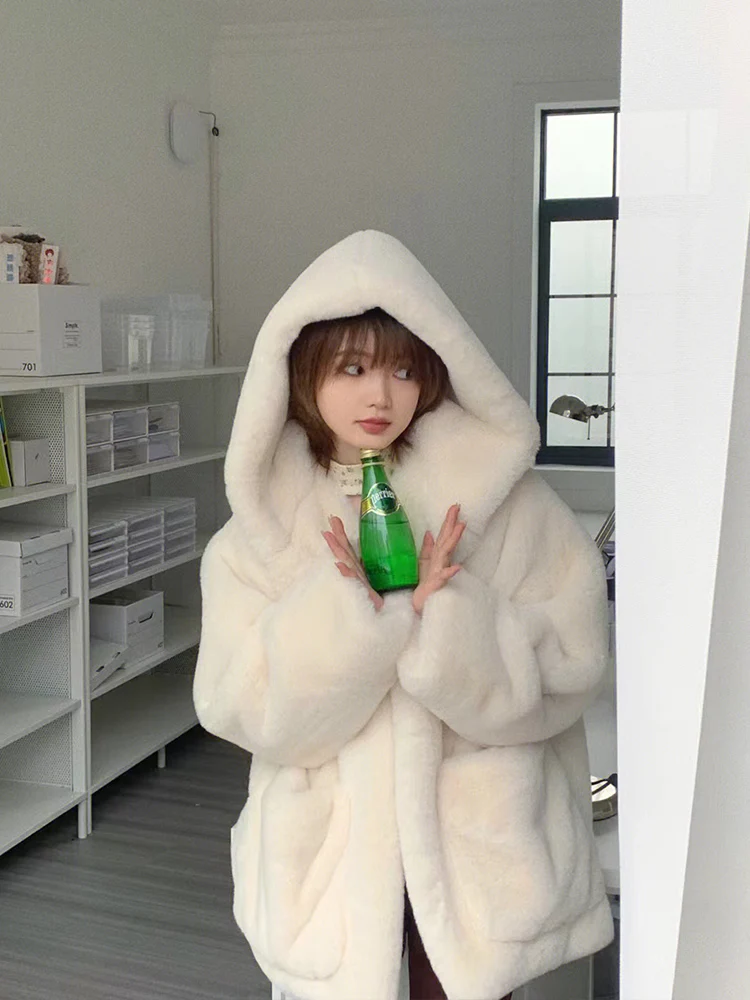 Новинка 2024 верхняя одежда из меха кролика рекс молодежная шерсть ягненка женская