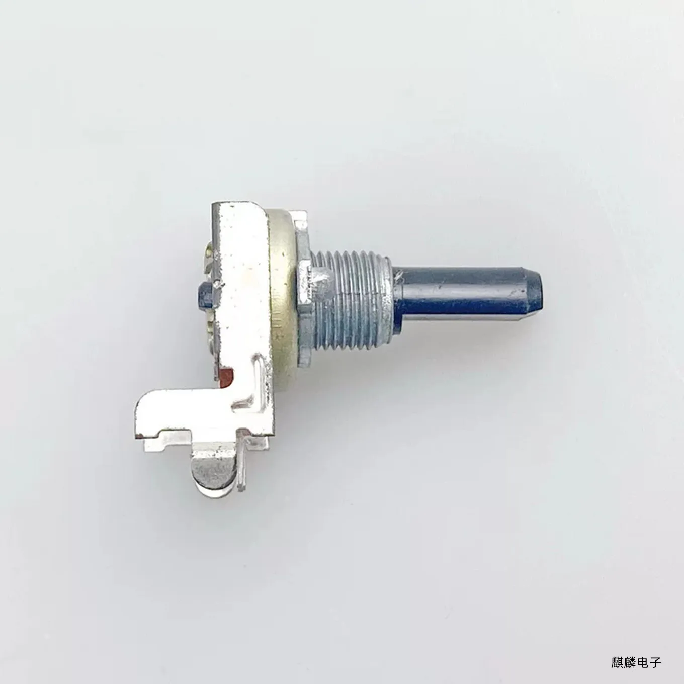 Новый 100% оригинальный потенциометр R161 Single W100K с центральным позиционированием для регулировки громкости аудиоусилителя (с переключателем) (art.: 3920dc8ea99ec) - 3920dc8ea99ec