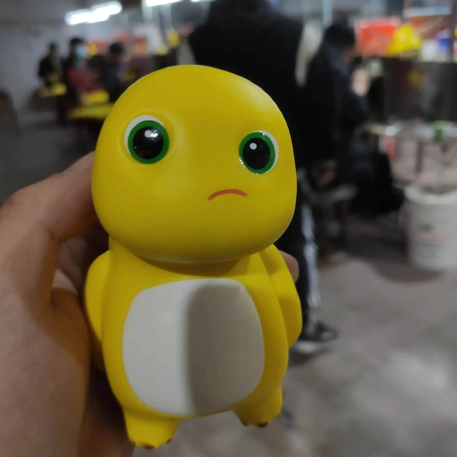 Лидер продаж свисающие глаза маленький молочный дракон щепотка медленный отскок