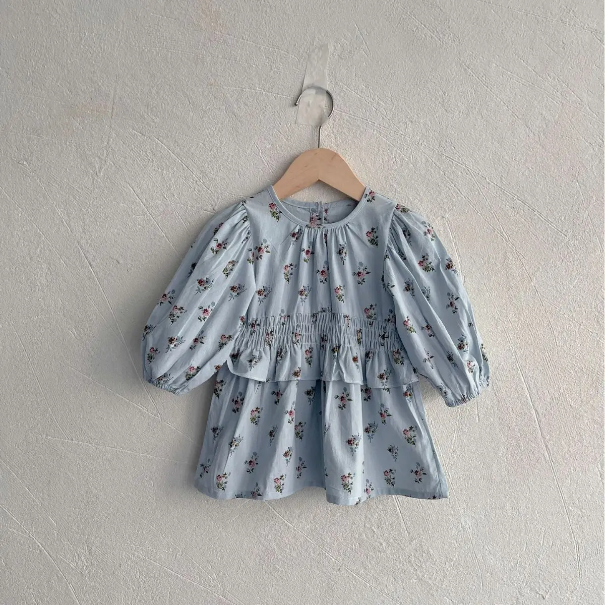 

2023 Autumn Kids Outfits Girl Children Pastoral Style Floral Long Sleeve Casual Party Dress Baby Cotton Fashion Princess Dress