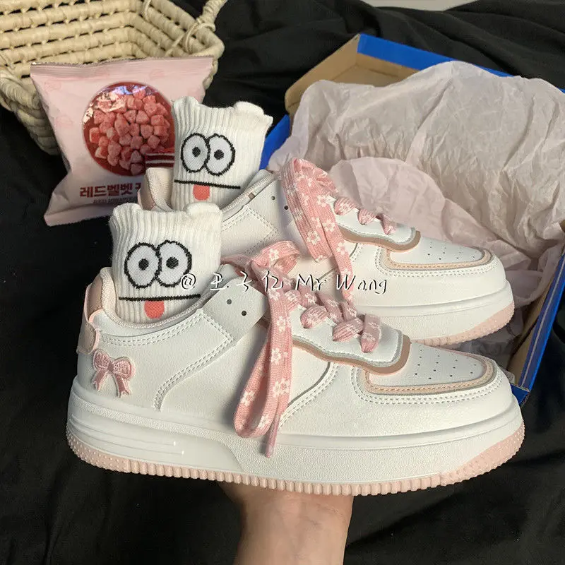 

QWEEK, новые женские кроссовки, Белая обувь сакуры, японская и Корейская кавайная версия, универсальная Повседневная холщовая Спортивная Вулк...