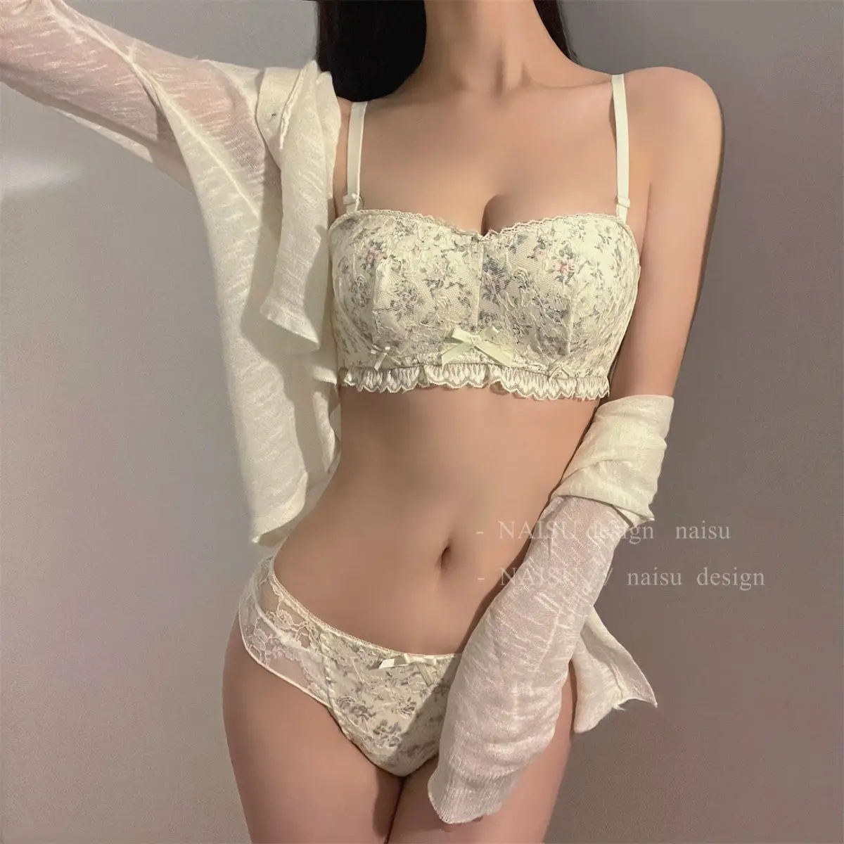 

Japanese style pure desire underwear women's small chest gathered no steel ring sexy tube top strapless girl lace Lingerie set