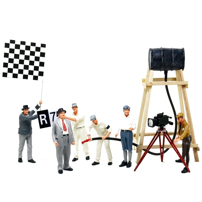 

1:18 Doll Model Classic Car Scene Set with CMC Resin Hand-made Character Repairman to Repair the Car