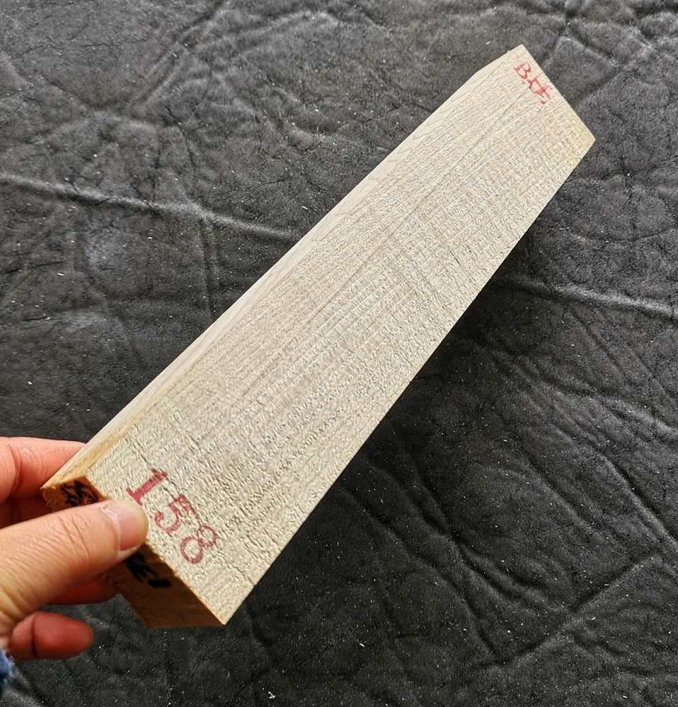 Фото Германский импортный гриф из клёна тигрового типа класса B+ для скрипки HUATOOL - Сырьё и комплектующие для изготовления скрипок Teufel №1