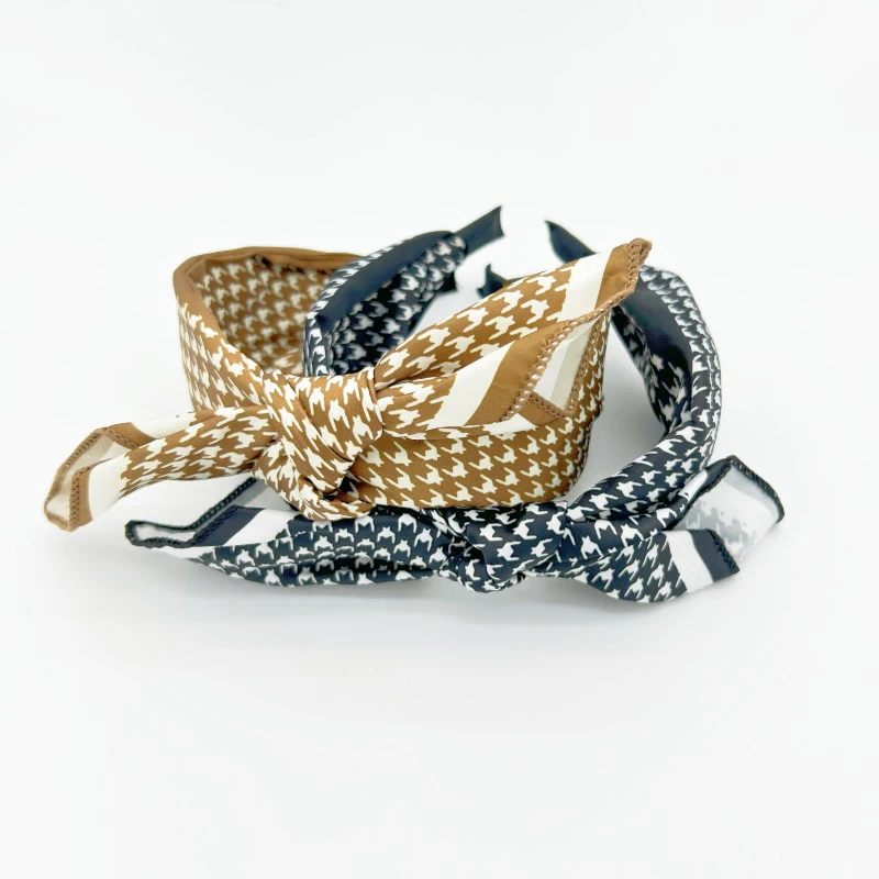 

Plaid headband retro Hong Kong wind bow headband ins network red Korean academy style new cloth headwear wide edge