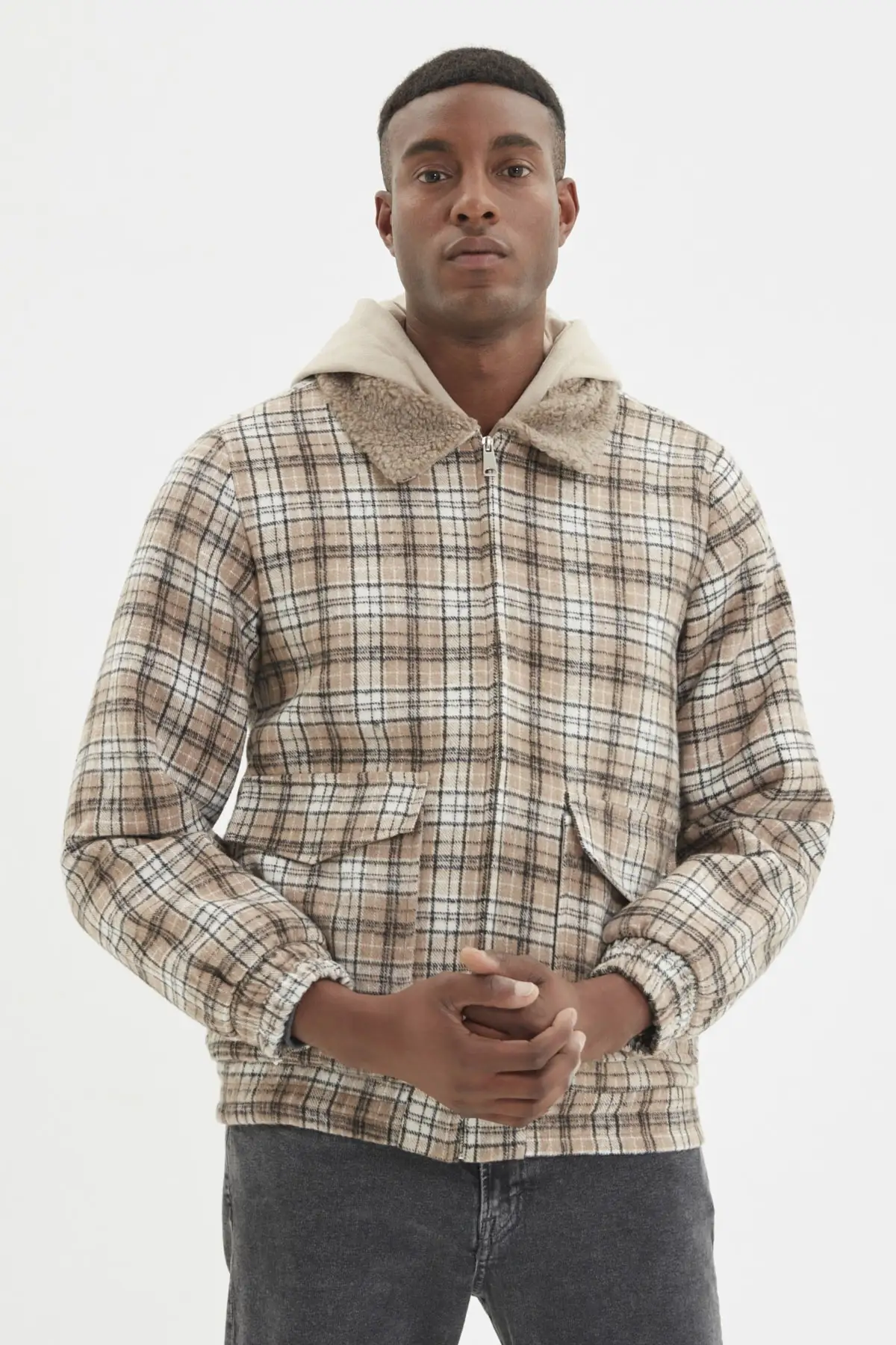 

Trendyol Male Fur Collar Zipper Coarse Double Flap Pockets Plaid Coats TMNAW22MO0240