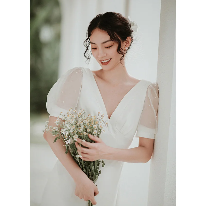 

Bride Dresses Photography Wedding Dress Fishtail Hepburn Bubble Sleeve Small Tail Korean Satin Gauze Wedding Dress