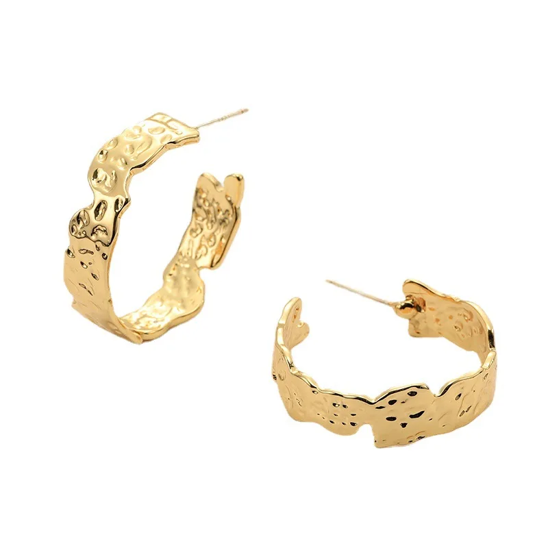 

European and American Fashion MetalCRing Beat Pattern Earrings Golden Hoop Earrings