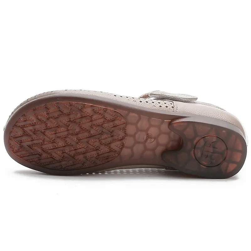 2023 New Summer Woman's Leather Flat Shoes Elegant Ladies Hollow Sandals Breathable Comfortable Female Ballet Flats Mom Shoes