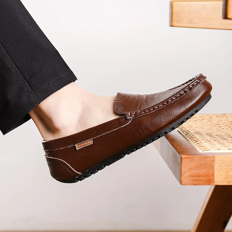 

New Men Handmade Genuine Leather Casual Shoe Mens Loafers Moccasins Breathable Slip on Driving Shoes Boat Shoes Plus Size 47