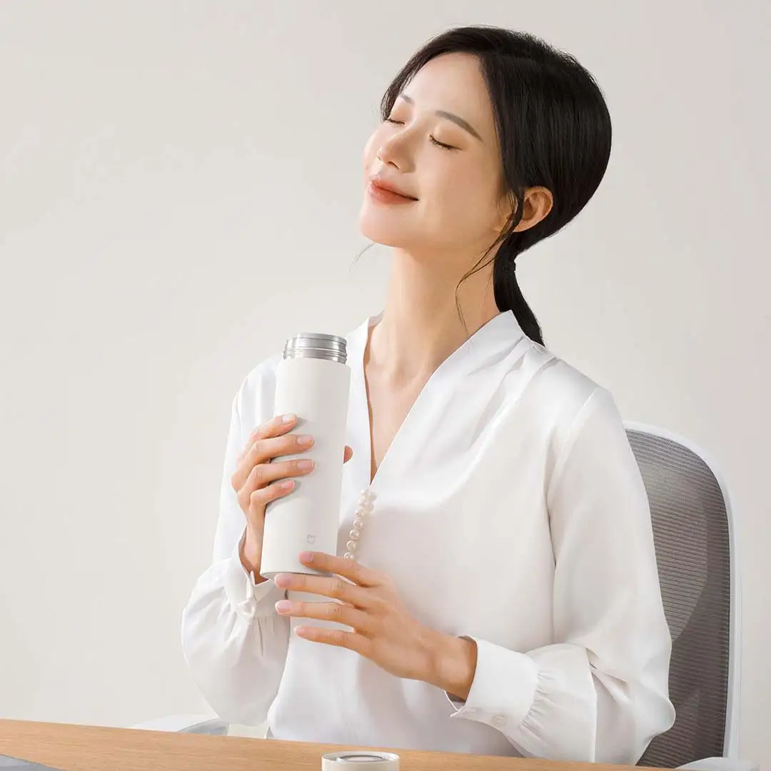 Фото Умная термокружка Xiaomi Mijia 500 мл, внутренняя часть из нержавеющей стали 316L, 6 часов длительного сохранения тепла, 10 часов сохранения холода, вакуумная кружка с функцией сохранения температуры. №4