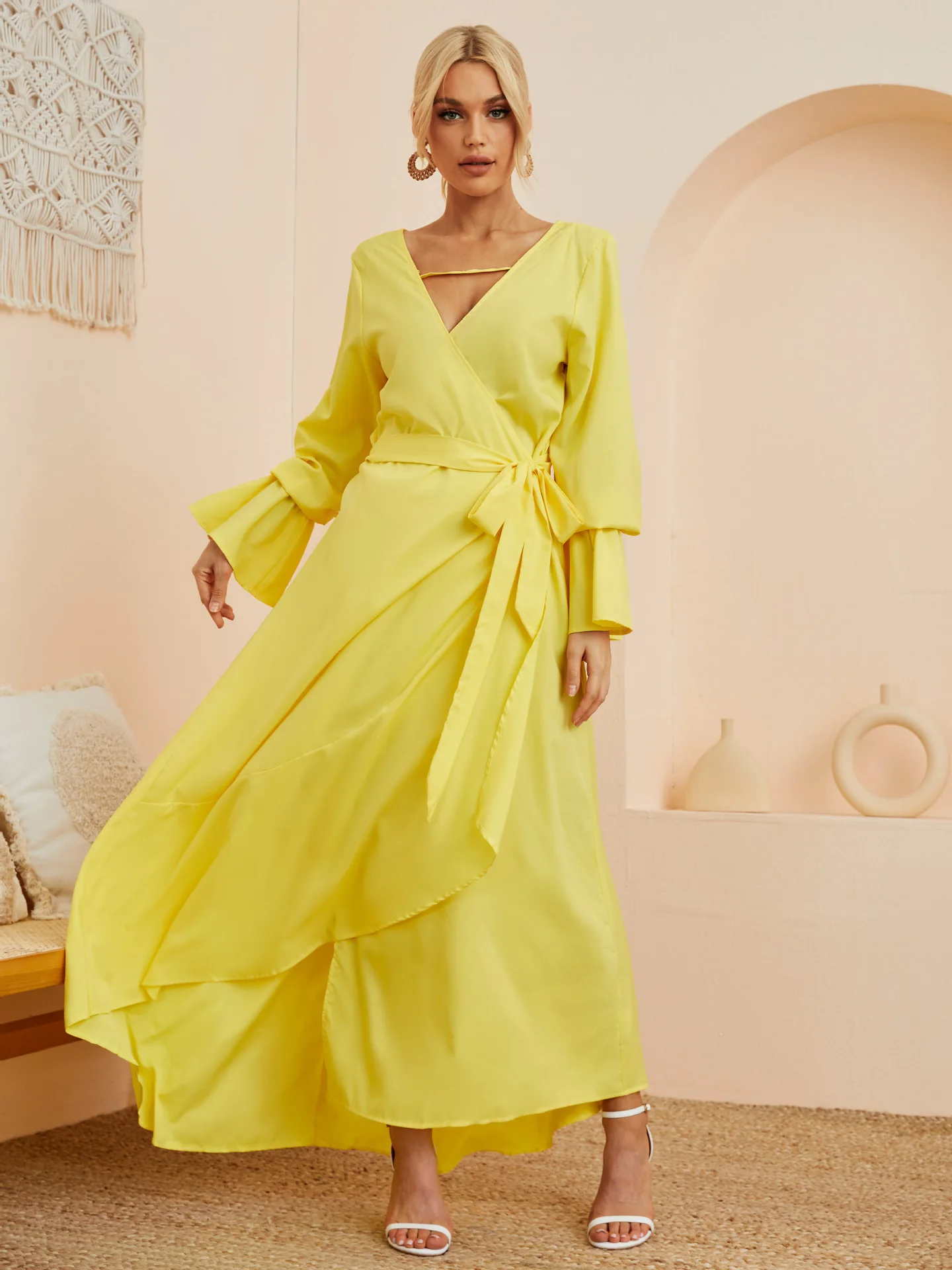 

V-neck maternity dress Spring and Autumn 2022 dress White