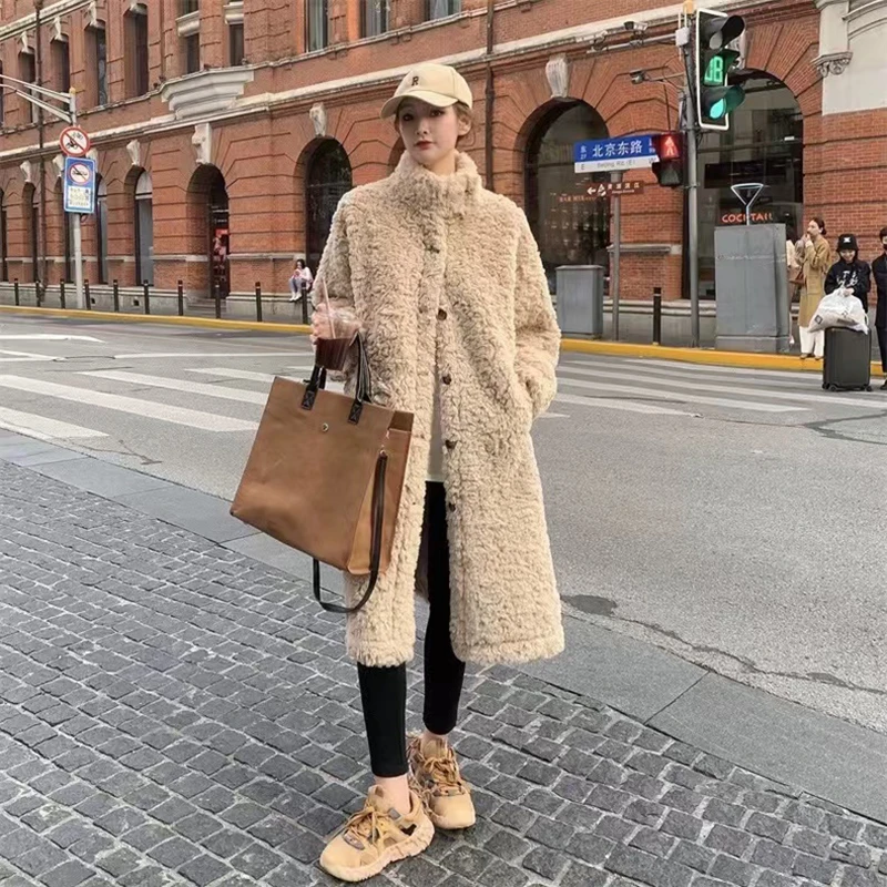 Женская зимняя куртка из овечьей шерсти с воротником-стойкой