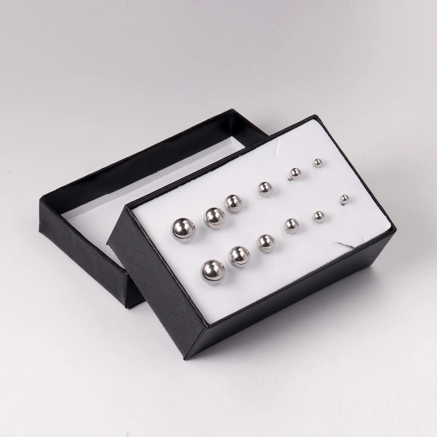 Серьги-гвоздики LUXUSTEEL из нержавеющей стали круглые гладкие украшения с круглым