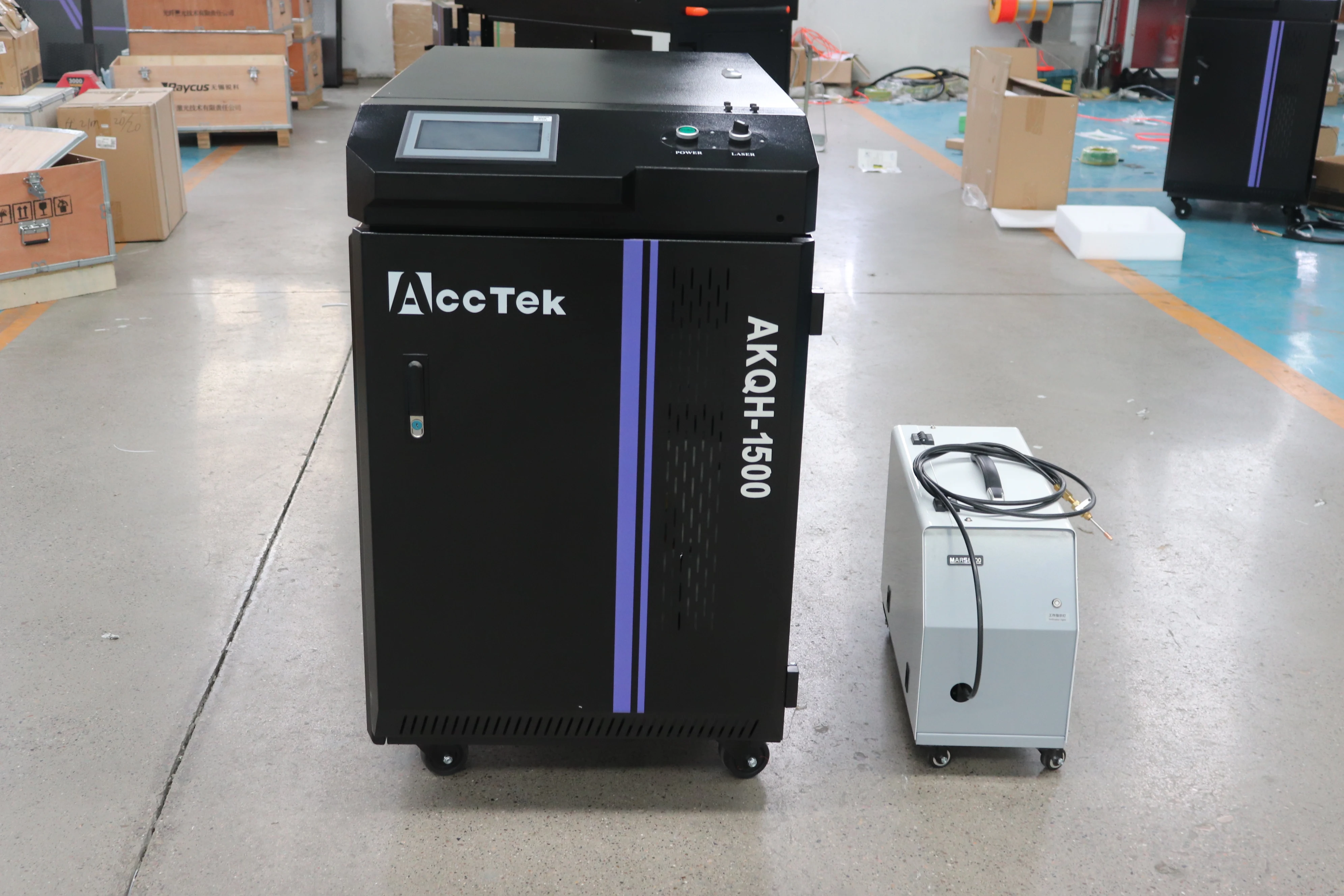 

1500 Вт, 2000 Вт, 3000 Вт, непрерывный лазерный ручной аппарат для удаления металлических волокон и ржавчины, три в одном