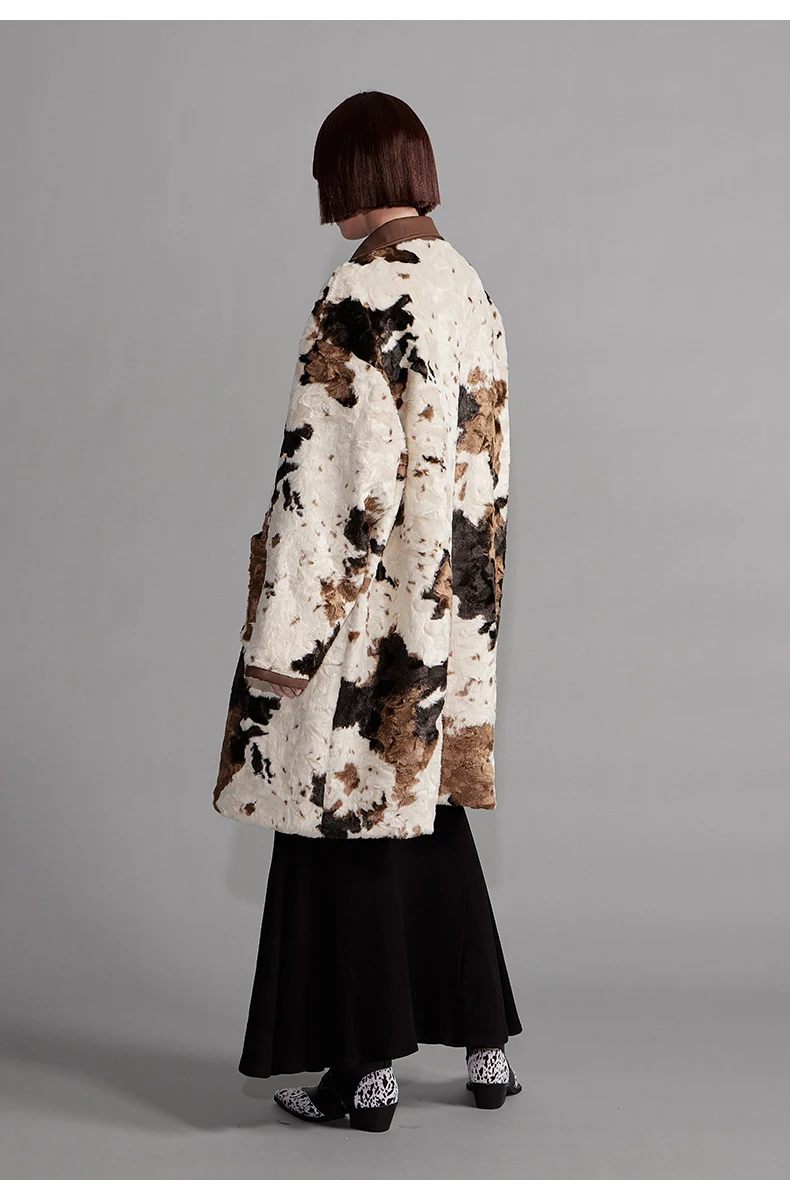 Рисунок 6 - Бежево-коричневое меховое пальто контрастных цветов